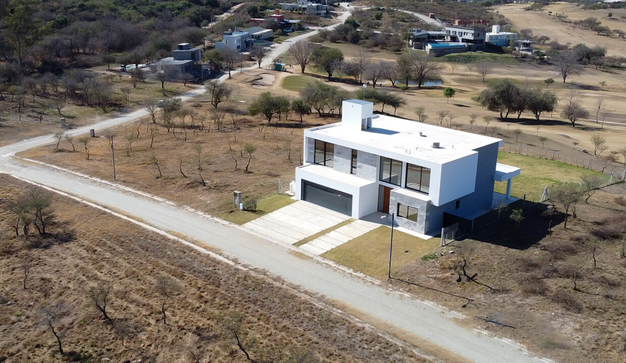 DJI_0524.MP4.00_00_00_00.Imagen fija001